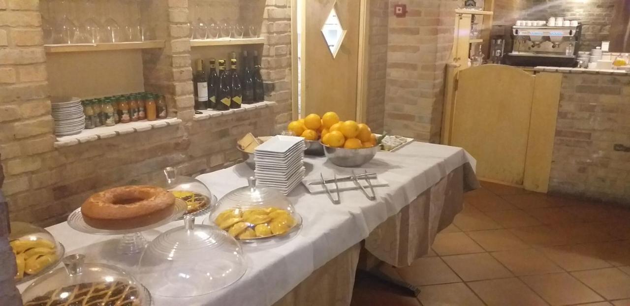 Hotel B&B Resort Fonte La Castellana Sarnano Luaran gambar
